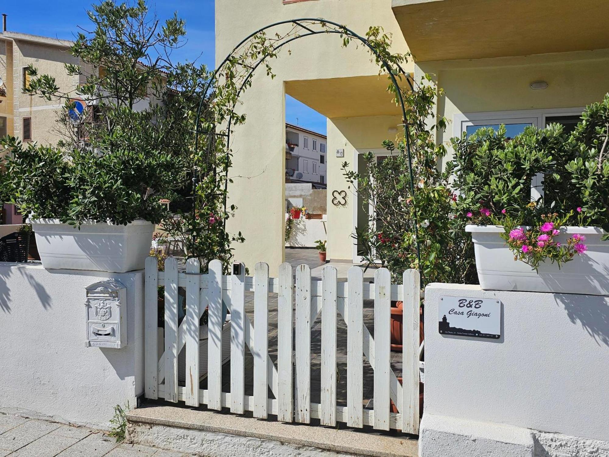Bed and Breakfast Casa Giagoni Santa Teresa Gallura Zewnętrze zdjęcie